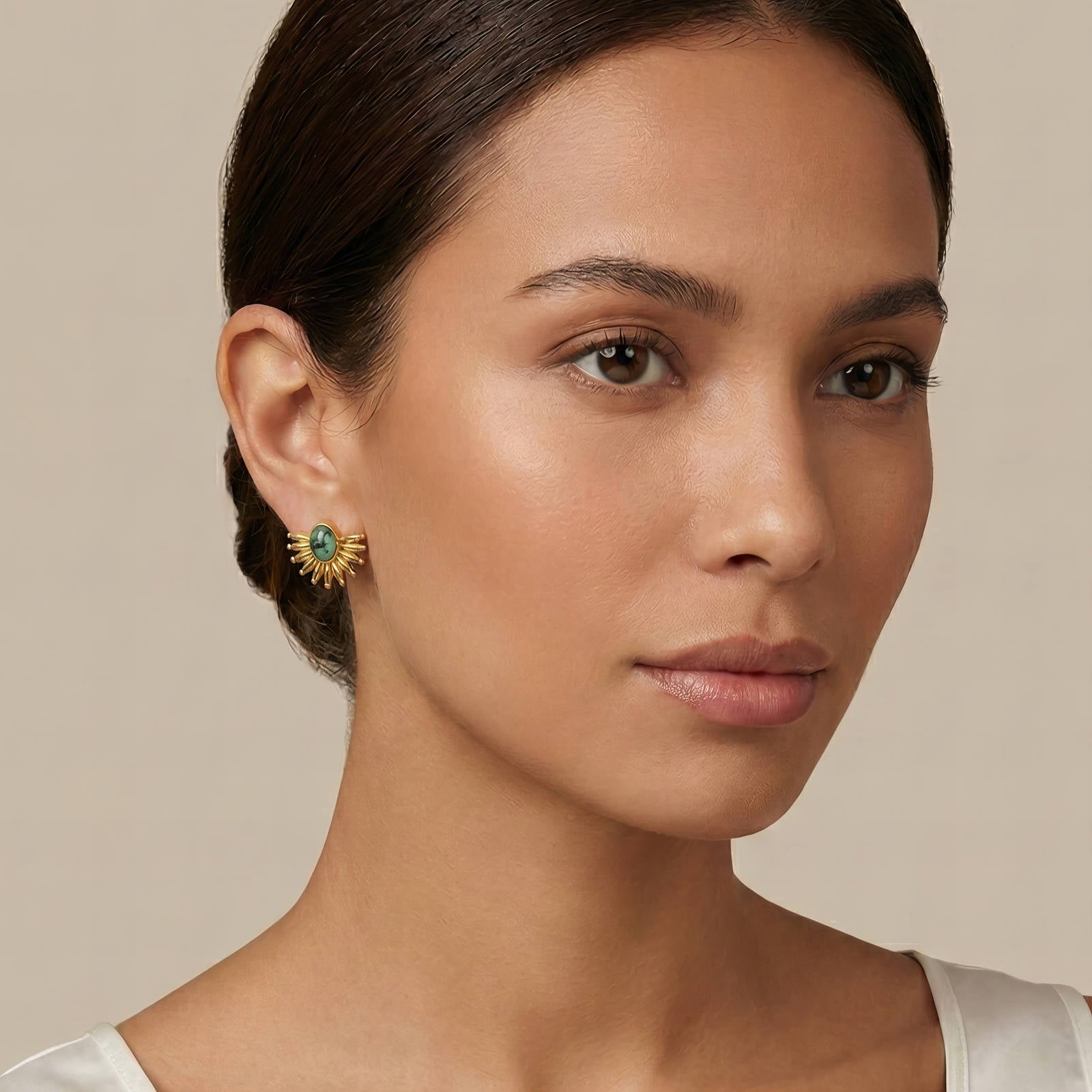 GREEN AURA EARRINGS
