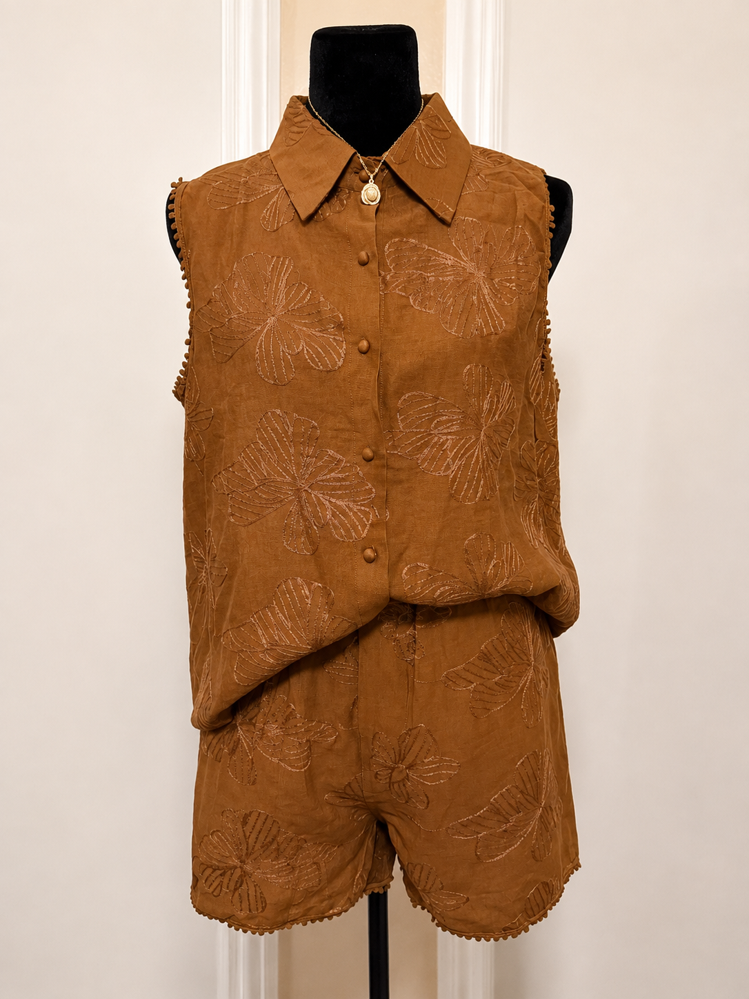 2-Piece Embroidered Linen Set for Women - Sleeveless Shirt & Shorts Co-ord Set