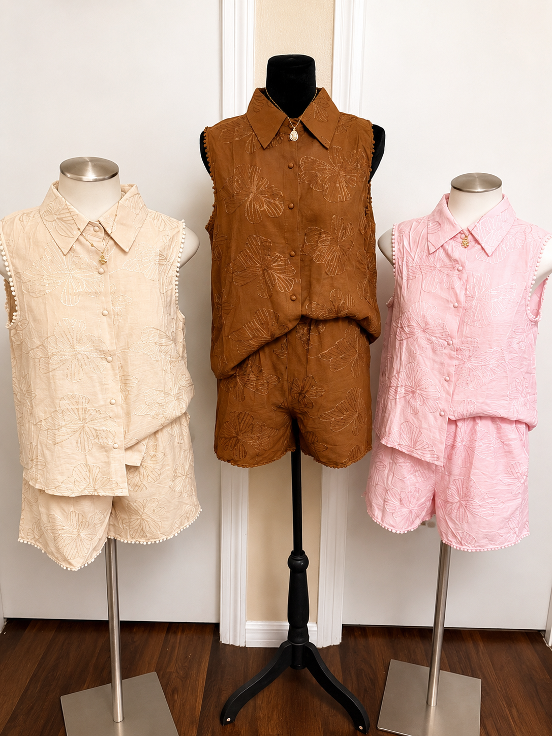 2-Piece Embroidered Linen Set for Women - Sleeveless Shirt & Shorts Co-ord Set