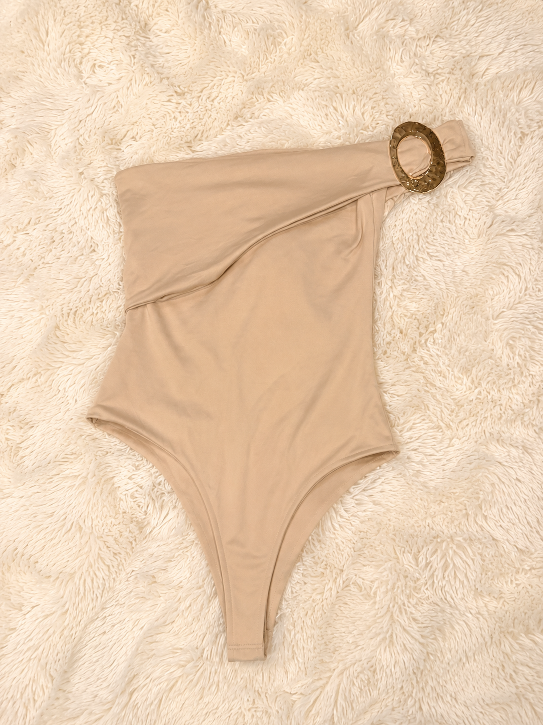 ONE SHOULDER BUCKLE BODYSUIT