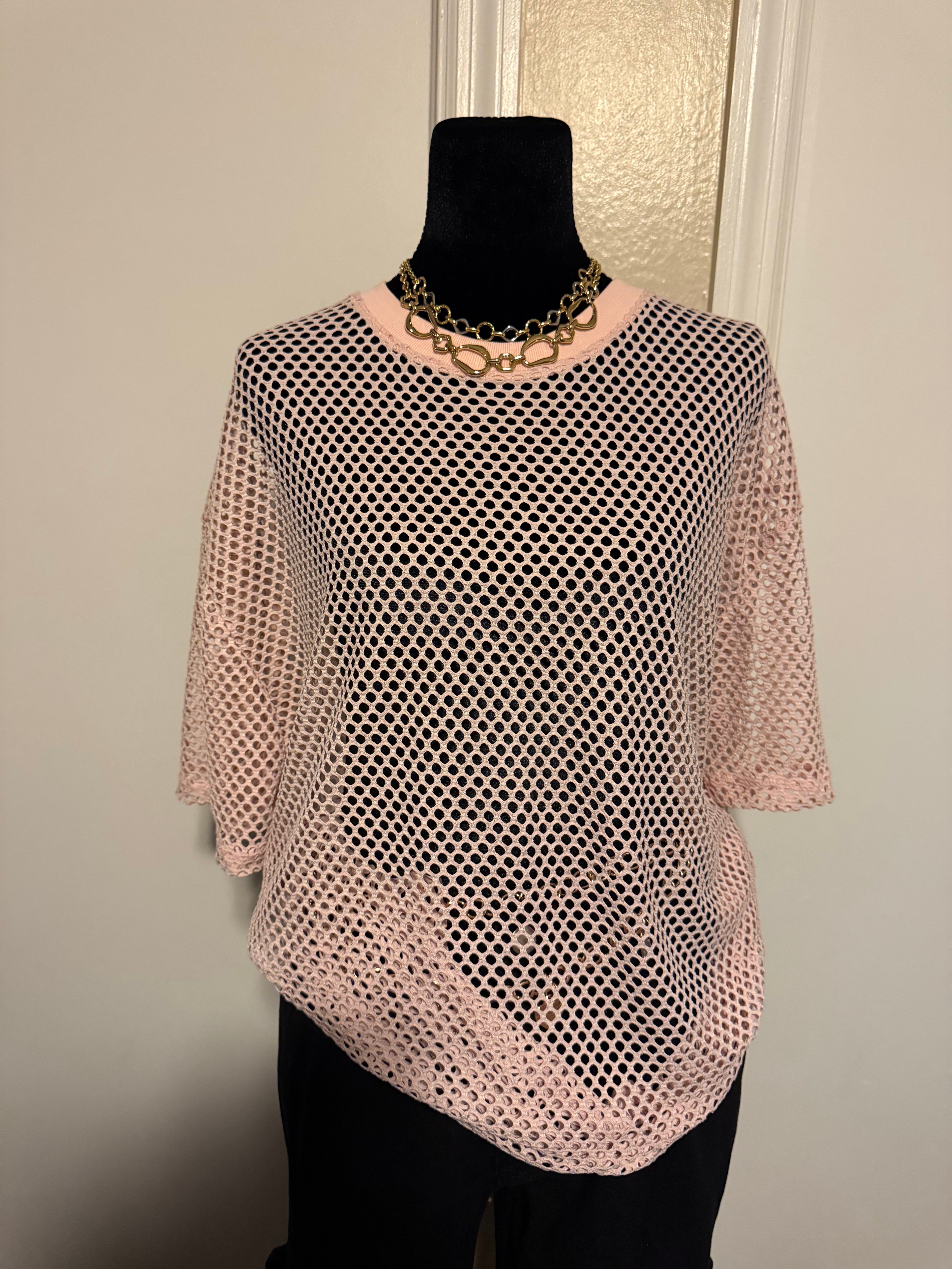 Oversized – Lightweight & Trendy Cover-Up