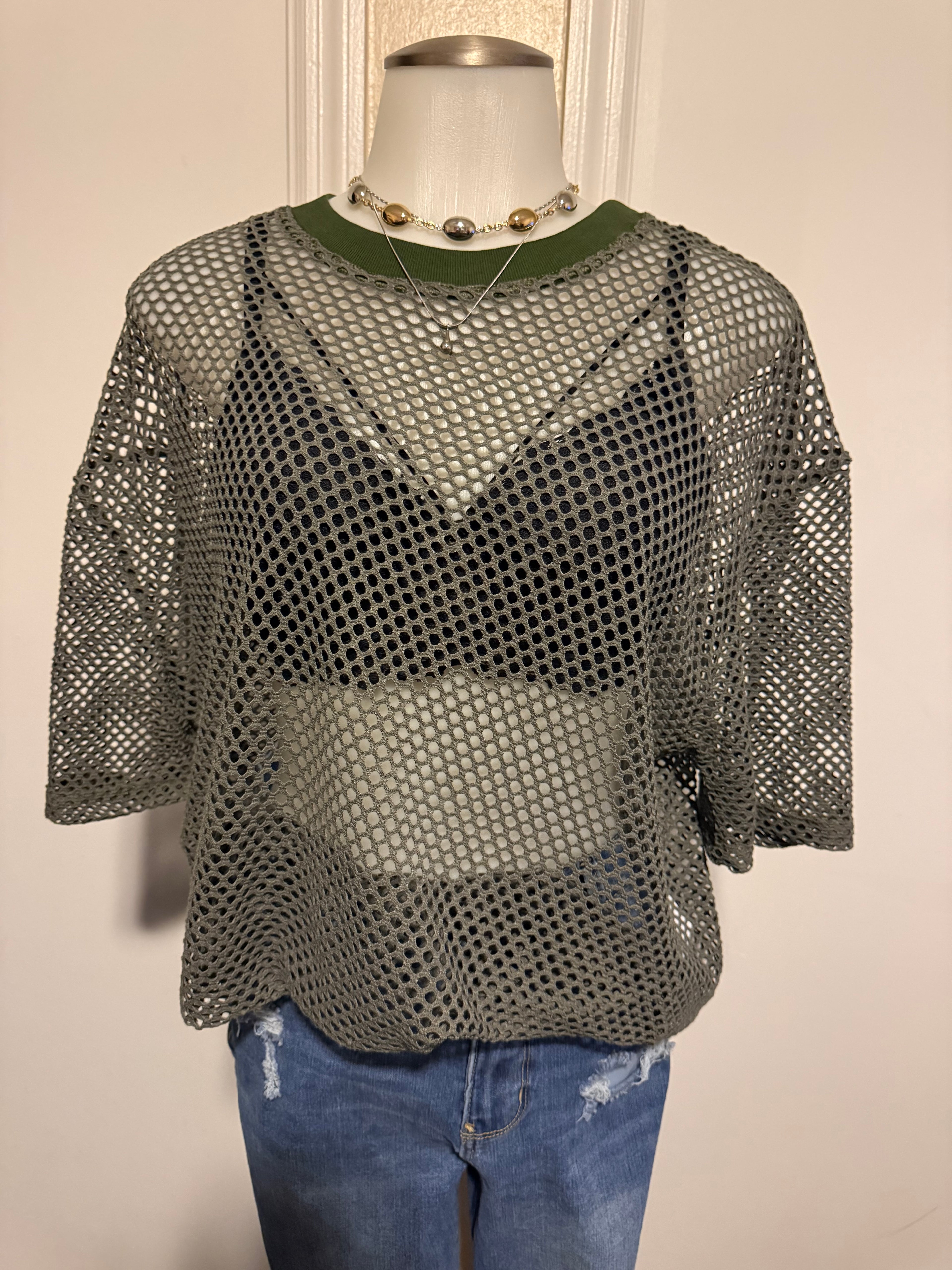 Oversized – Lightweight & Trendy Cover-Up
