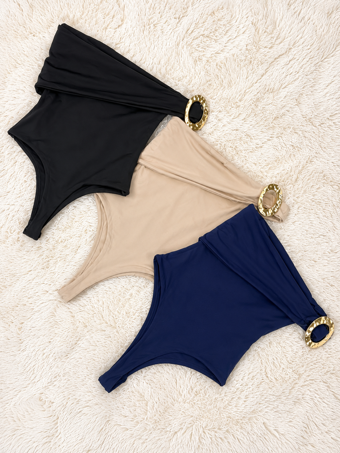 ONE SHOULDER BUCKLE BODYSUIT