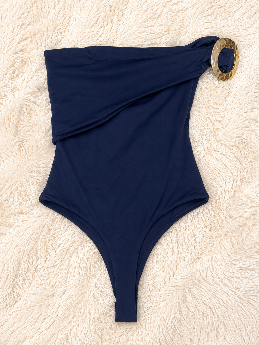 ONE SHOULDER BUCKLE BODYSUIT