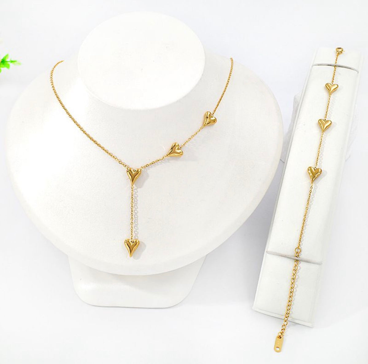 Golden Hearts Necklace & Bracelet Set