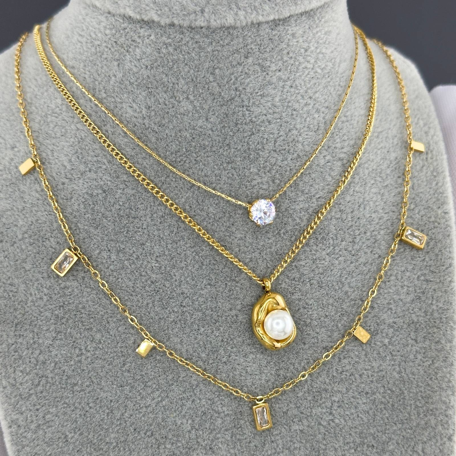 PEARL NECKLACE