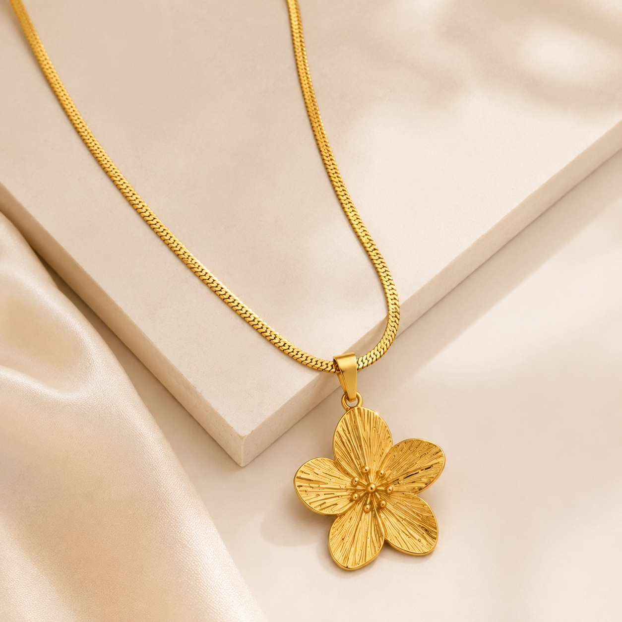 FLOWER NECKLACE