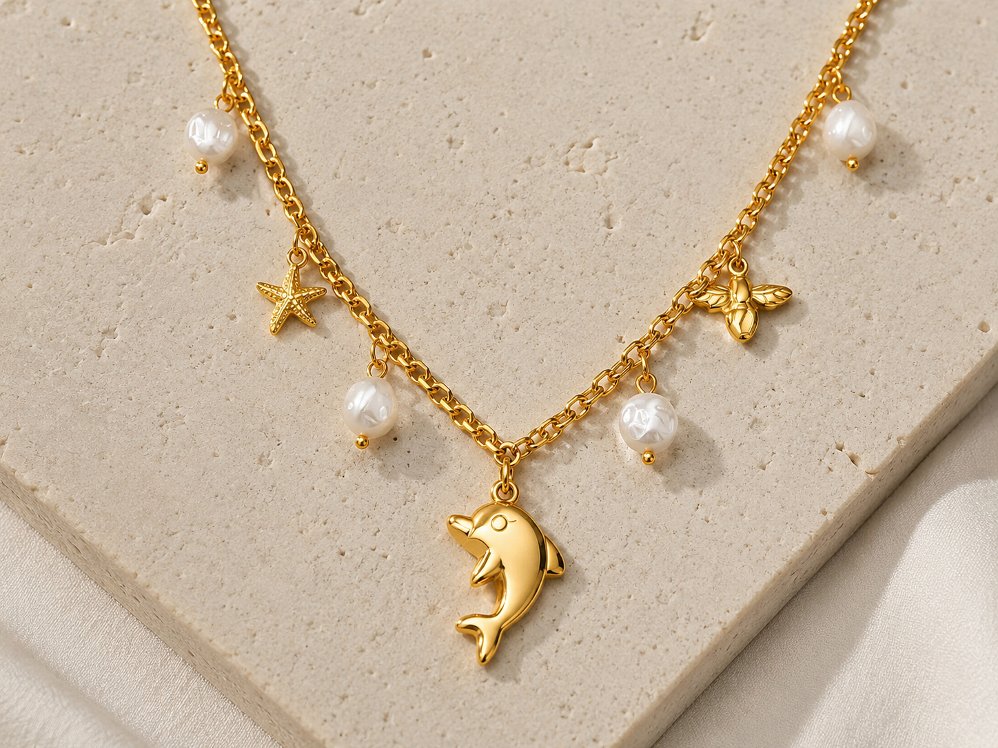 DOLPHIN PEARL NECKLACE